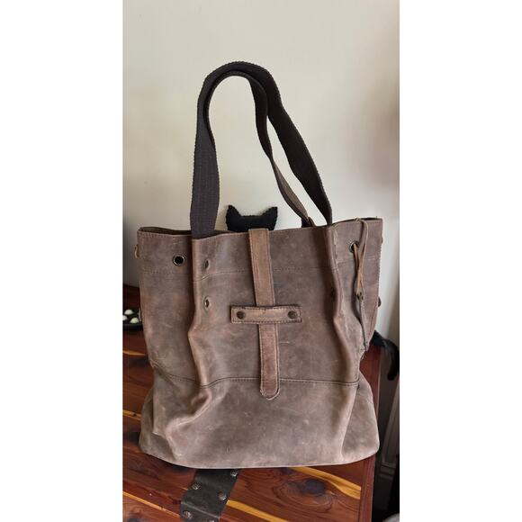 CargoIT SNL1002 - Genuine Leather Shoulder Tote | 16 x 6.75 x 16 - Picture 1 of 7
